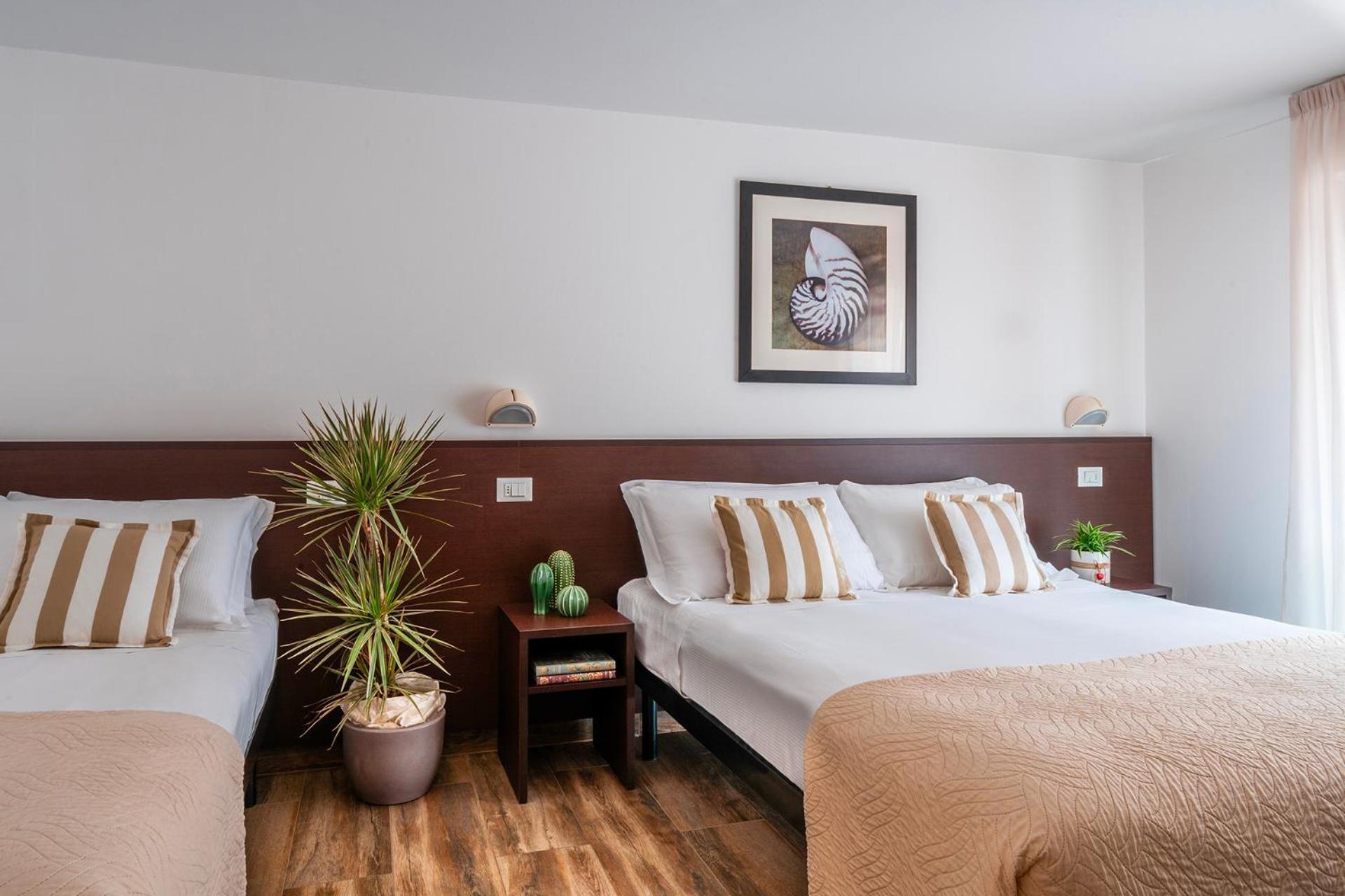 Hotel Carmen Riccione Luaran gambar